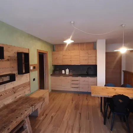 Appartement Dolomiti Alte Vie Con Parcheggio Privato E Garage Moto