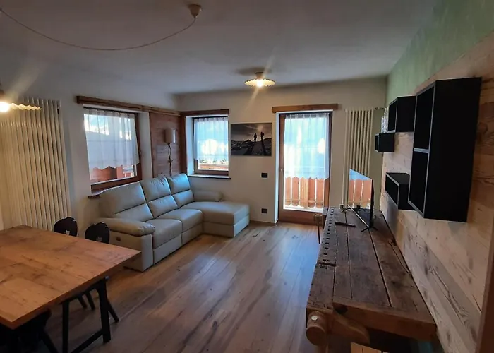 Dolomiti Alte Vie Con Parcheggio Privato E Garage Moto *