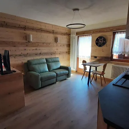 Dolomiti Alte Vie Con Parcheggio Privato E Garage Moto
